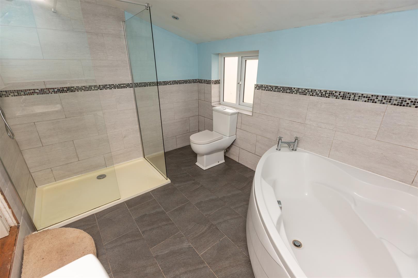 Myrtle Hill, Llanelli, SA15 4BH